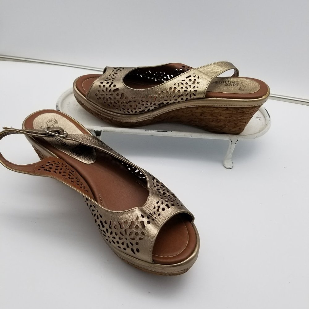 Suave Caminar Goldtone Slingback Sandals Size 8.5